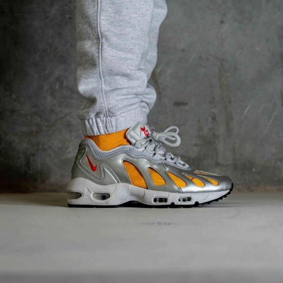 Supreme x Nike Air Max 96 - Women's sz 8.5 - Picture 6 of 7